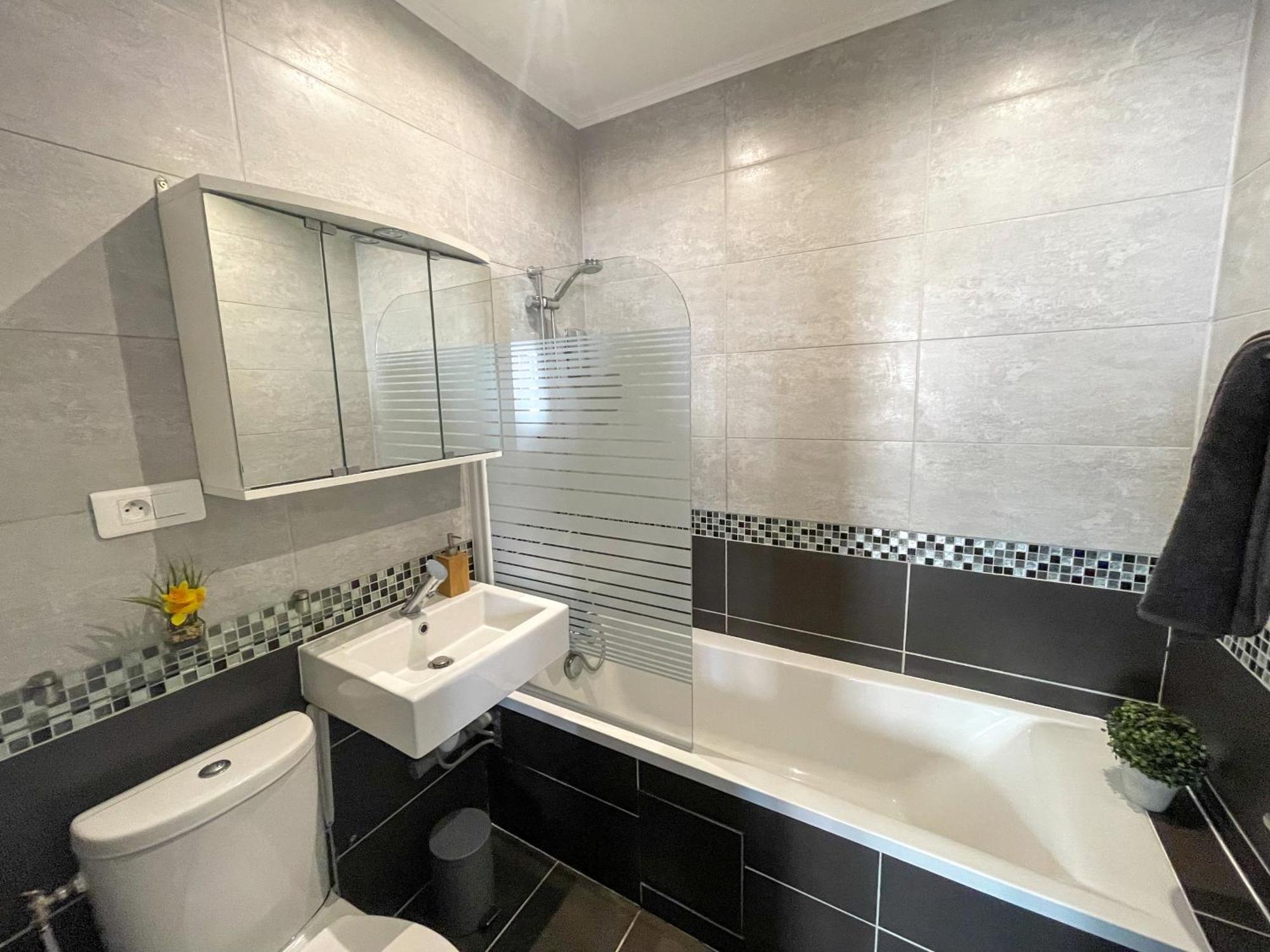 Superbe appartement-Sauna-Cinéma-Parking-Gare Amiens Bagian luar foto