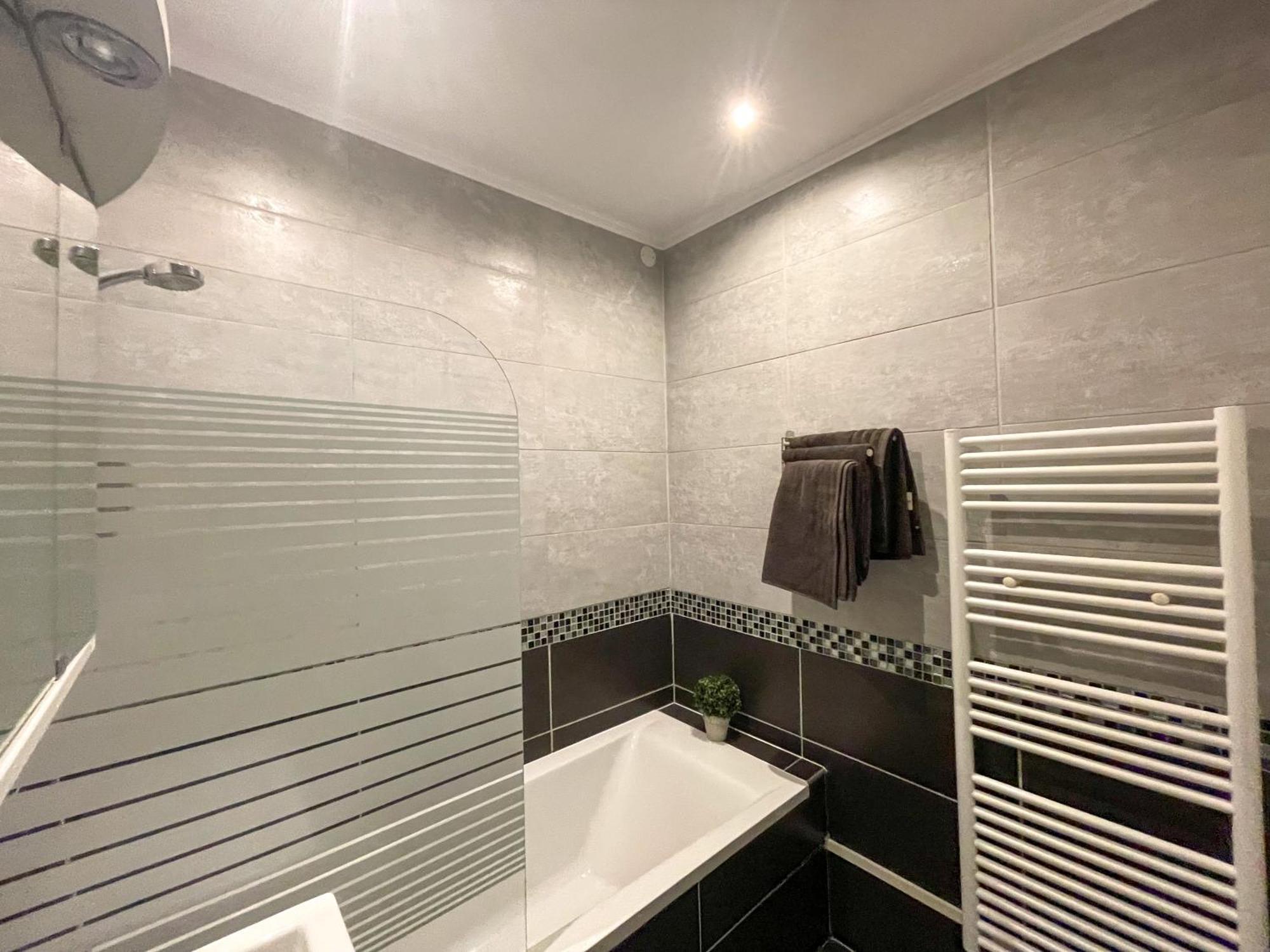 Superbe appartement-Sauna-Cinéma-Parking-Gare Amiens Bagian luar foto